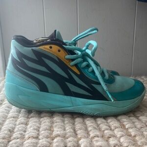Honeycomb Lamelo MB2’s